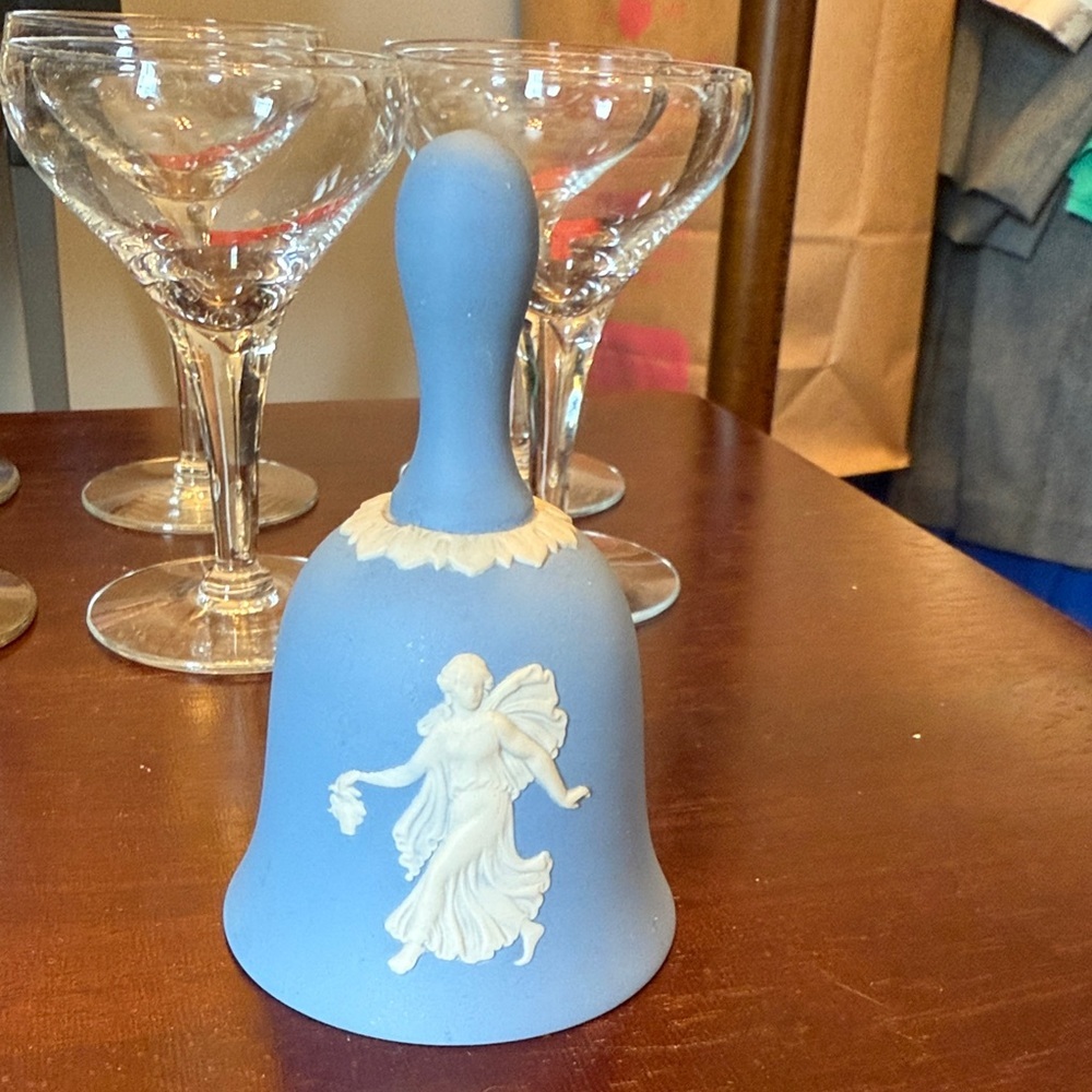 Vintage Danbury Mint England Blue Color With Angel Relief Pattern Bell